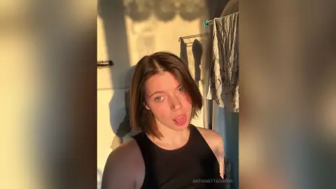 AntoinetteCurtis — a little sunshine for you