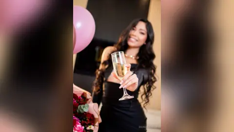MarianaMelo — HBD to me!
