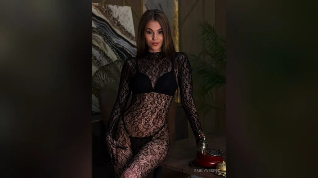 EmilyVesper β Welcome to my naughty lifeπ«¦