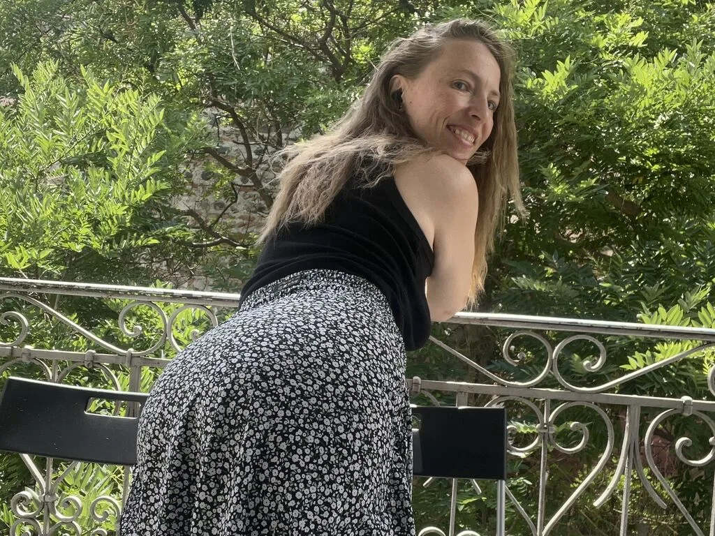 LeanaJoyce