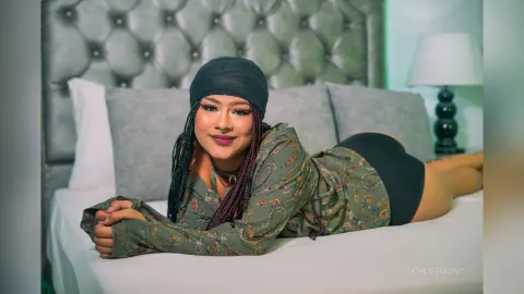 ChloeMont — Sweet, sexy, unforgettable. 💋