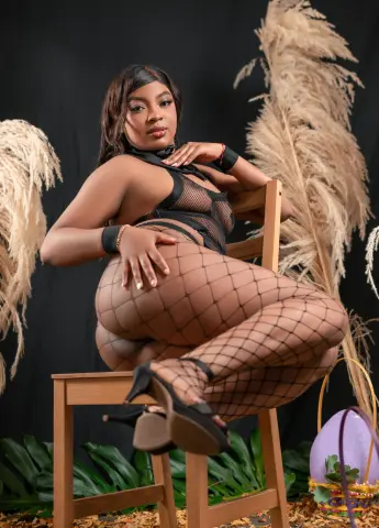 Mariana_Daviees — Streamate Photos