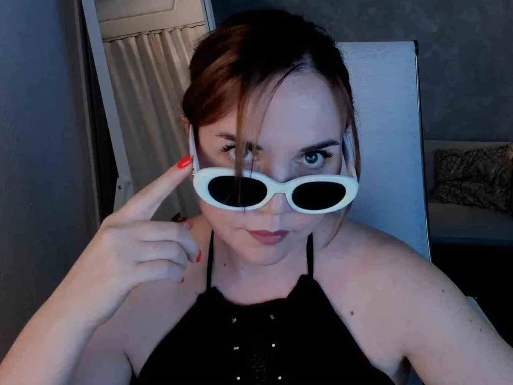 AylaTallow — live cam