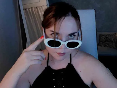AylaTallow — LiveJasmin cam model