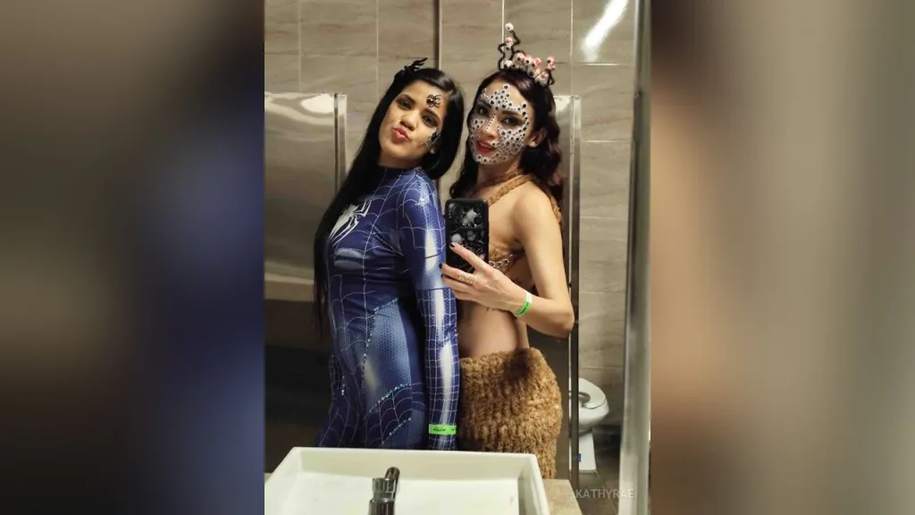 KathyRae — your sexy kitten