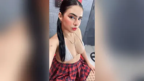EstefaniRous — Hello master 😍