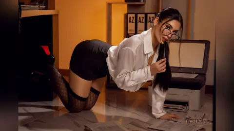 GabrielaLuviani — Sexy Office🔥