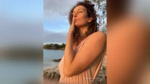EsmeraldaMali — Island life