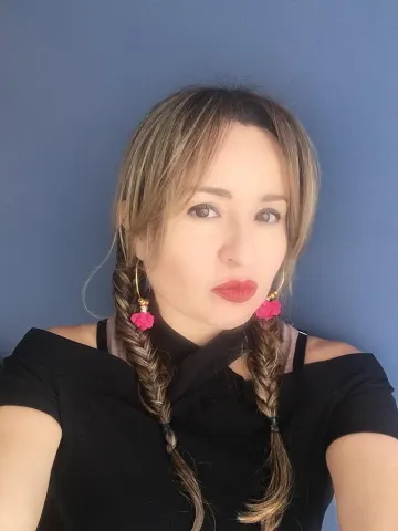 TamaraHall — Streamate Photos