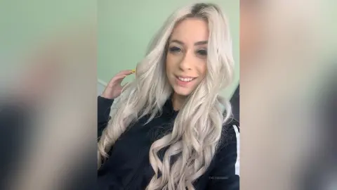 Evelyn — Black&amp;blue