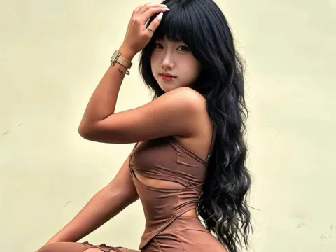 LouiseEve cam model
