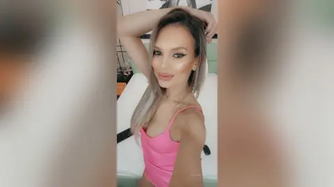 JuliaAzzuro — Selfie