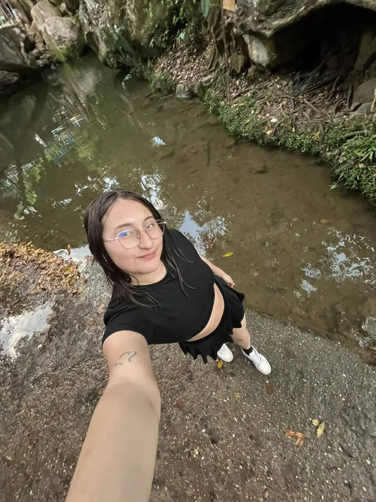 Bonniimoretti — Streamate Photos