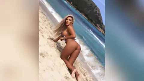 LeticiaLoren — style