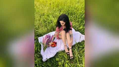 MiaOliveres — Summer country 🦋