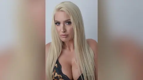 BlancheSummer — Sensual look!
