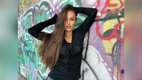 TaniaRaymond — Divine Lady