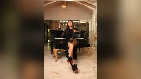 KayaVega — ♕ⓘⓜⓟⓔⓡⓘⓐⓛ♕