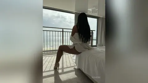 IsaBebe — BeBe