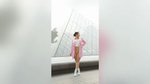 Carla — Louvre 🌟
