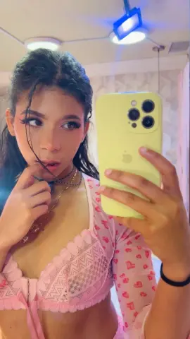 AlinaSweet121 — Streamate Photos