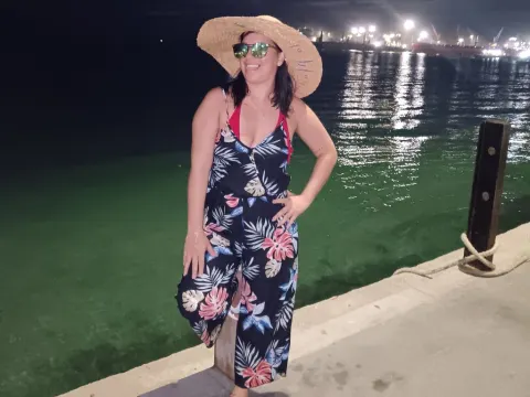 YeraldiWonder — LiveJasmin cam model
