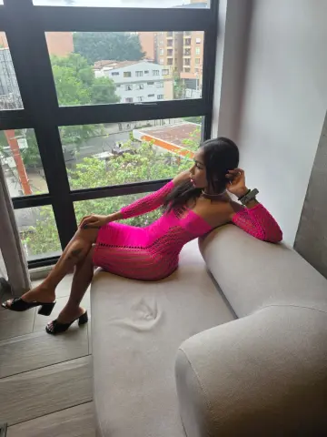HellenSkyy — Streamate Photos