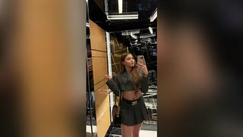 LisaBuda — Lisdress👗💃