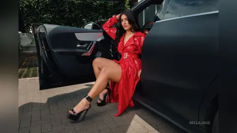 BellaJade — Mercedes Girl 🔥