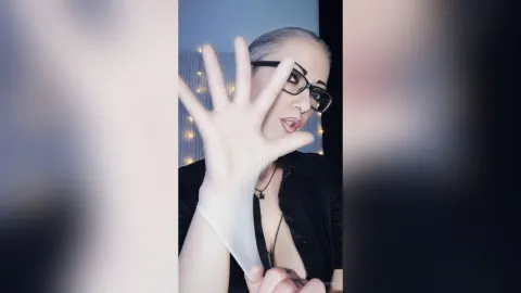 LeslieEden — .