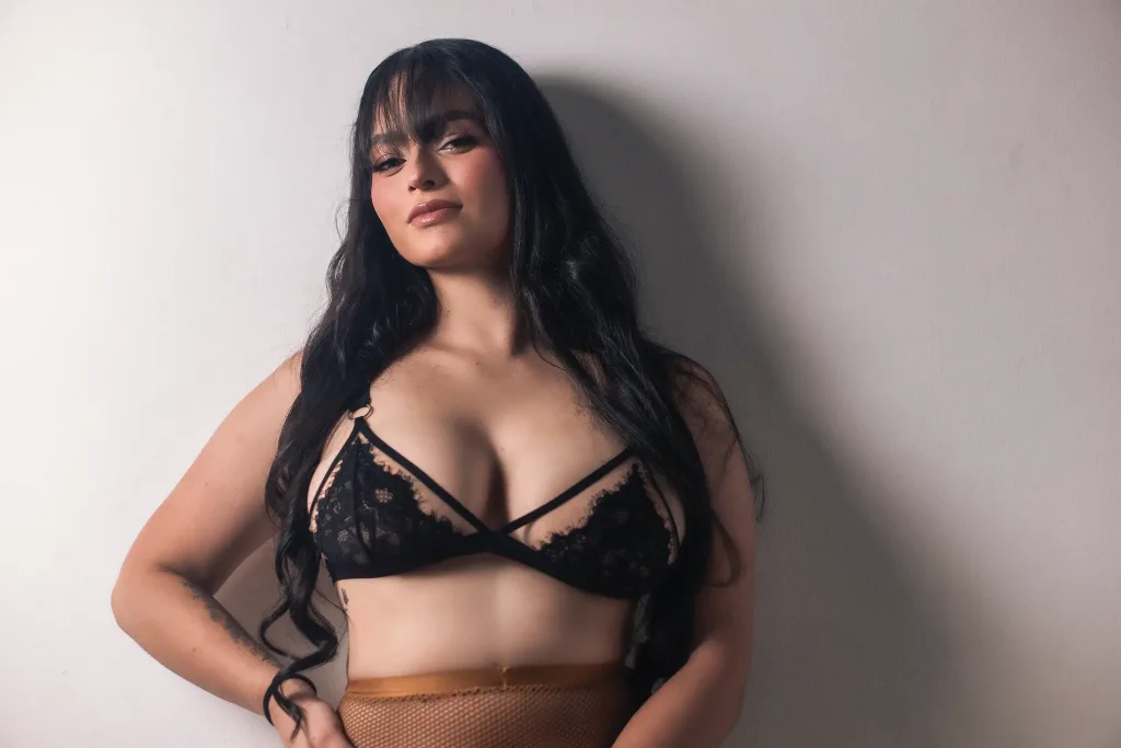 KeniaArias — Streamate Photos