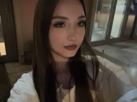 MeghanSkomo cam model