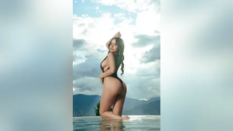 CatalinaDalessio — your hot summer dream 🌞