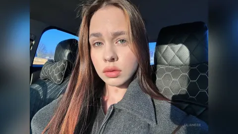 UliaNeer — The sun is shining, I shine with it.