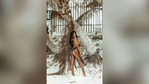 LaraCharm — A Cancun Story