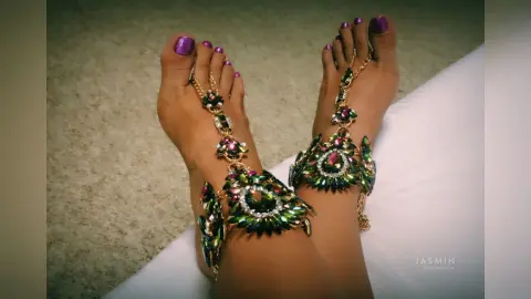 AllysaQuinn — Footfetish style 