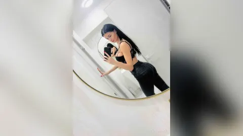 EvaMillar — Selfie 🤳🏻