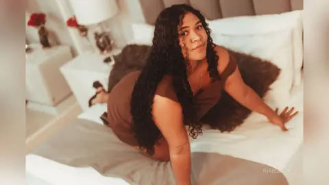 NiaBlacke — too sexy
