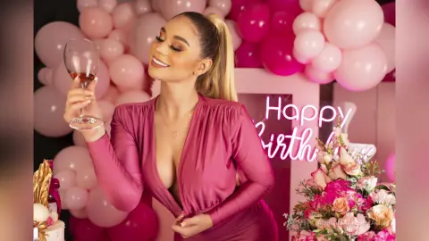 AdrianaAkerman — Barbie Bday💋