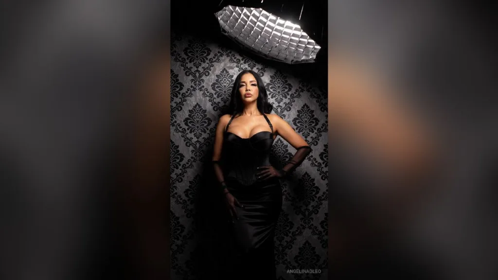 AngelinaDleo — sexy
