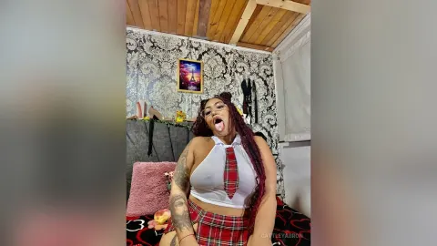 CattleyaBron — Very horno schoolgirl😈