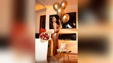 VanesaMartini — Happy b-day to me