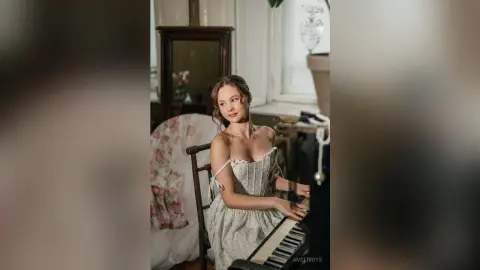 AmeliRoys — Piano
