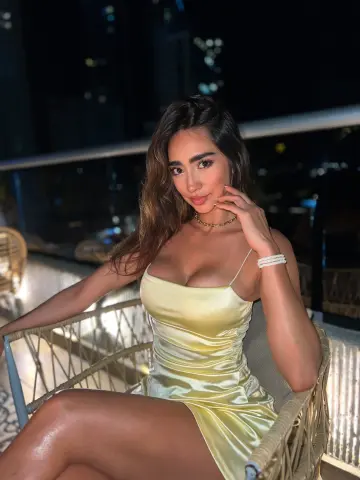 AlannaBelova — Streamate Photos