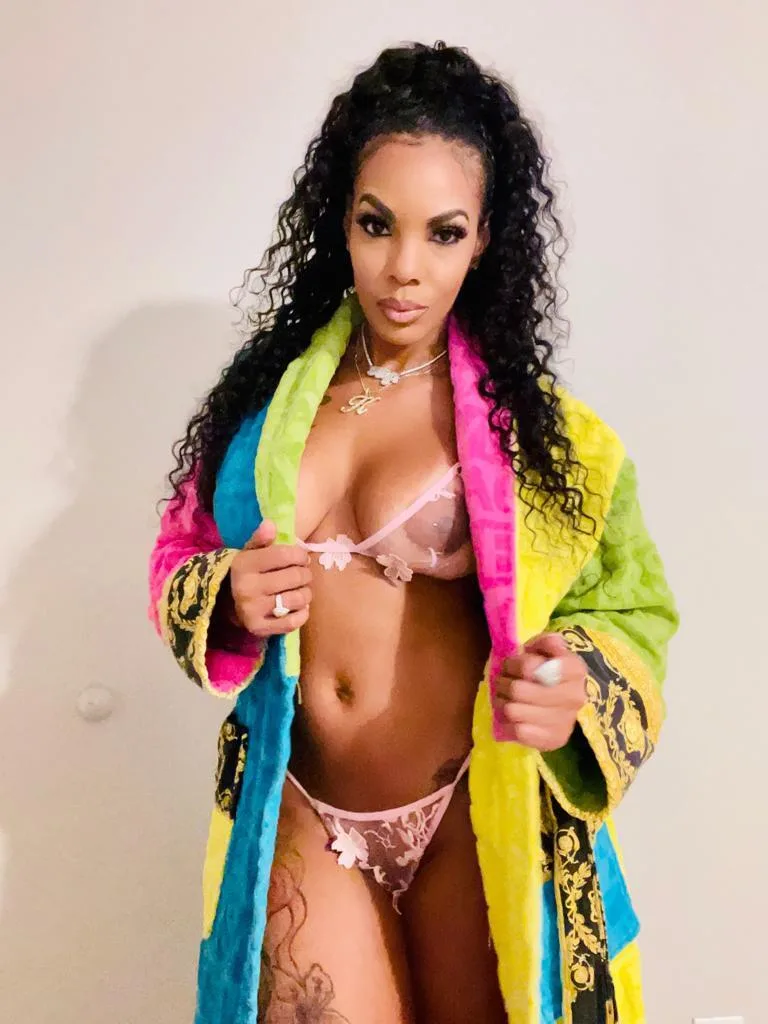 EmpressGingerr — Streamate Photos