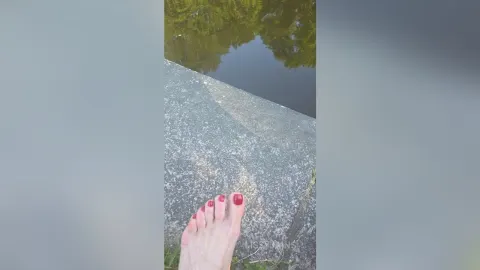 LissyJains — Feet and toes