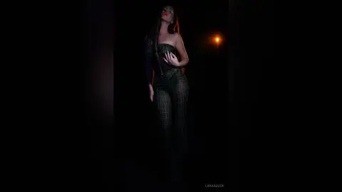 LaraAdler — Gridlocked Desire