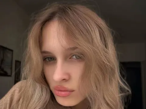 ChiaMaia cam model