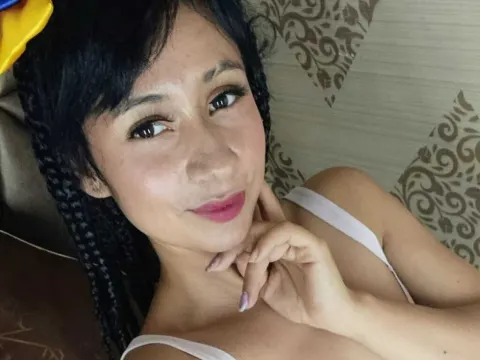 LauSomers cam model
