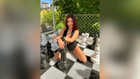 ElysiaRose — Checkmate